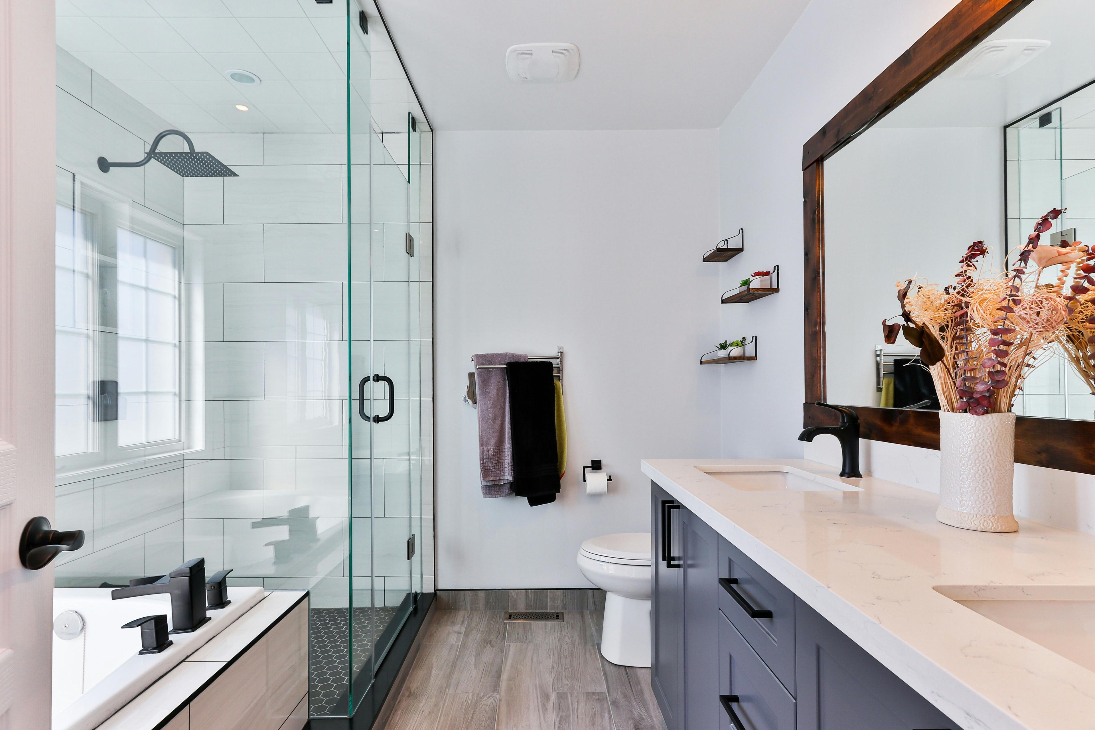 Modern bathroom with high-quality plumbing fixtures